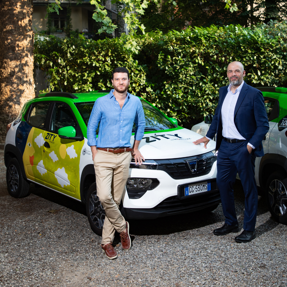 Zity By Mobilize festeggia il primo anno di car sharing full electric in Italia