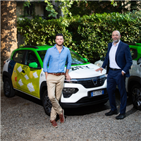 Zity By Mobilize festeggia il primo anno di car sharing full electric in Italia